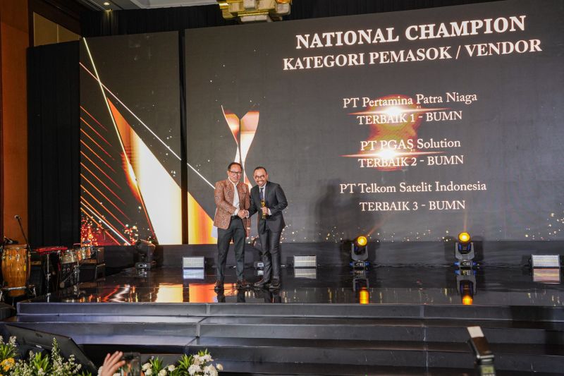Pertamina Patra Niaga terima penghargaan Apresiasi Mitra BUMN Champion Pertamina Patra Niaga terima penghargaan Apresiasi Mitra BUMN Champion