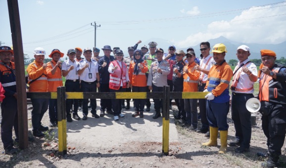 Cegah kecelakaan, KAI dan DJKA Kemenhub tutup perlintasan sebidang Cegah kecelakaan, KAI dan DJKA Kemenhub tutup perlintasan sebidang