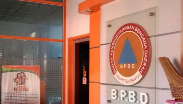 Bantul distribusikan air bersih 3,8 juta liter ke wilayah kekeringan Bantul distribusikan air bersih 3,8 juta liter ke wilayah kekeringan