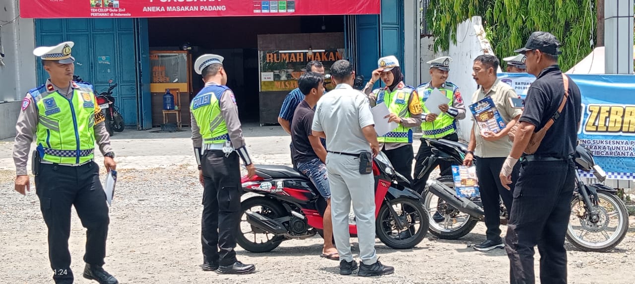 Operasi Zebra Candi 2024, Satlantas Polres Tegal gelar sosialisasi tertib berlalulintas Operasi Zebra Candi 2024, Satlantas Polres Tegal gelar sosialisasi tertib berlalulintas
