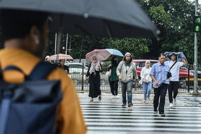 Hujan ringan diprakirakan guyur wilayah Jakarta pada Sabtu sore Hujan ringan diprakirakan guyur wilayah Jakarta pada Sabtu sore
