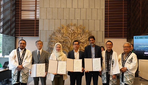 Lembaga sertifikasi halal berbasis komunitas muslim Indonesia hadir di Jepang Lembaga sertifikasi halal berbasis komunitas muslim Indonesia hadir di Jepang