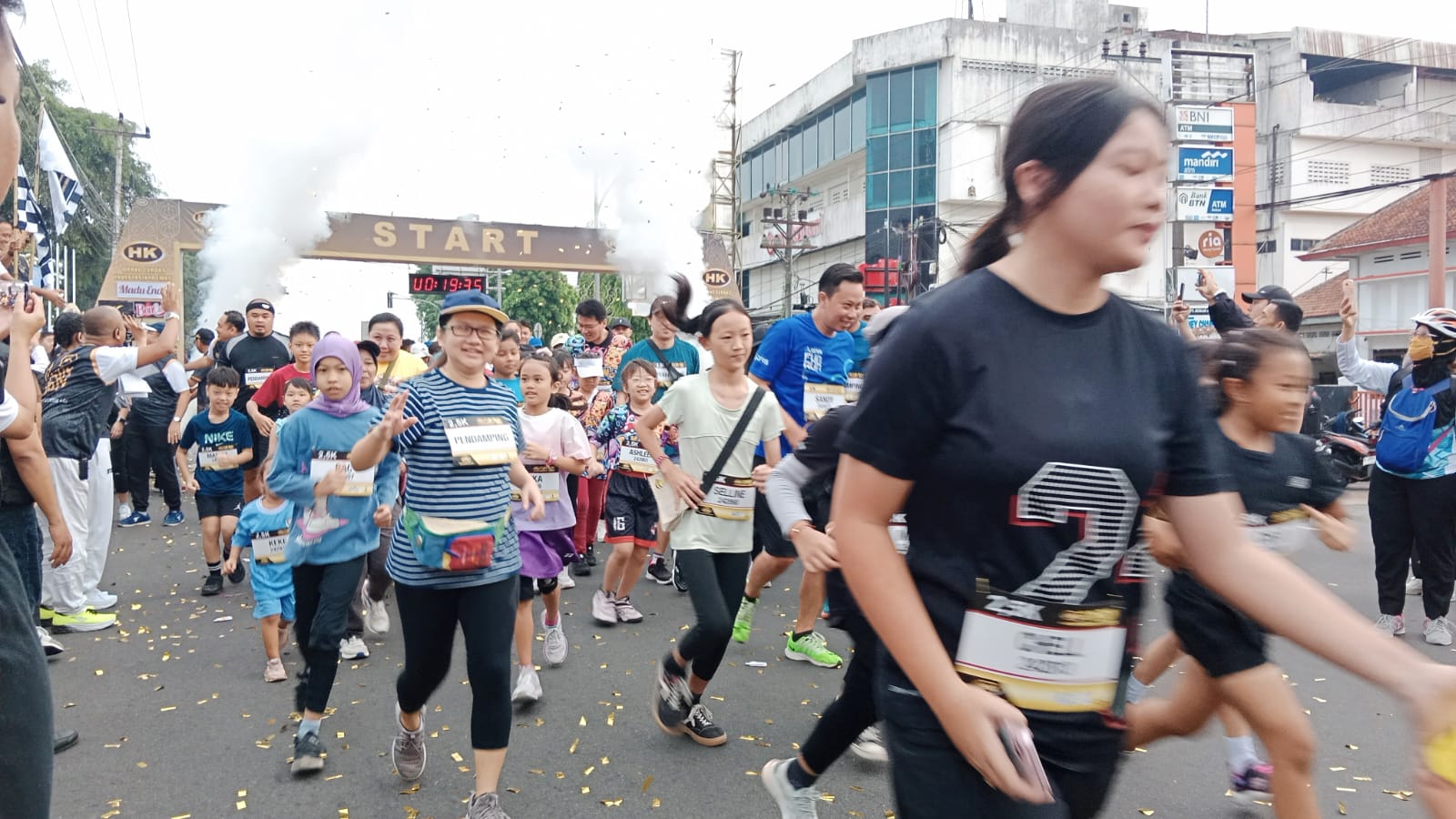 Ribuan warga ikuti HK Fun Run 2024#langkah keemasan