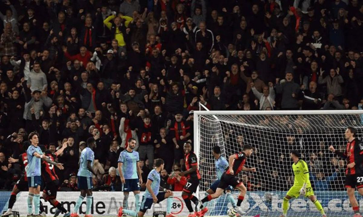 Arsenal menang tipis lewat gol bunuh diri Shakhtar Donetsk Arsenal menang tipis lewat gol bunuh diri Shakhtar Donetsk
