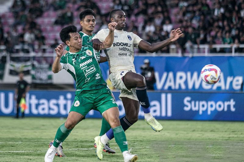 Persita tundukkan PSS Sleman 2-1 Persita tundukkan PSS Sleman 2-1