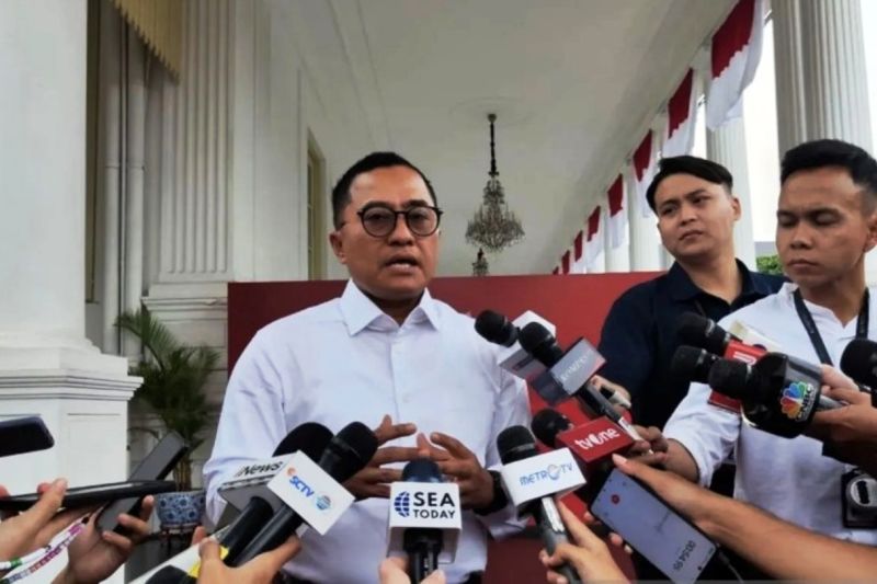 Istana jelaskan video viral terkait Jokowi dan Try Sutrisno Istana jelaskan video viral terkait Jokowi dan Try Sutrisno