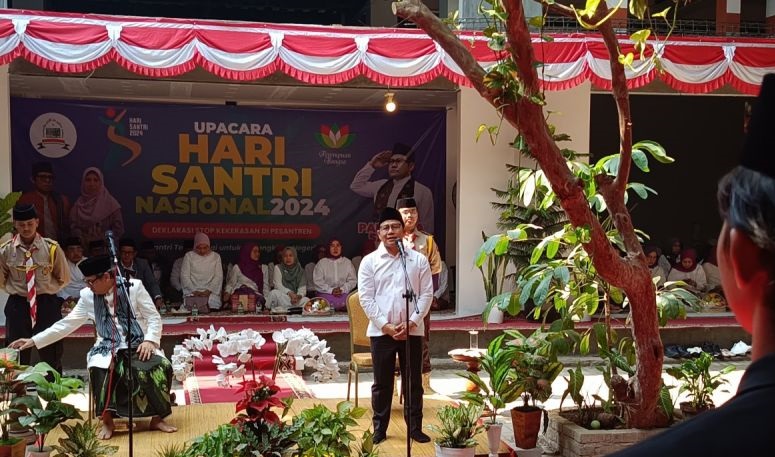 Menko PM sebut pesantren harus jadi pionir pendidikan antikekerasan Menko PM sebut pesantren harus jadi pionir pendidikan antikekerasan