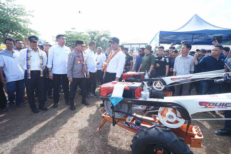 Mentan: Modernisasi pertanian tekan biaya hingga 70 persen Mentan: Modernisasi pertanian tekan biaya hingga 70 persen