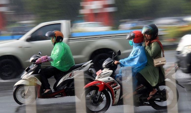 Kamis, BMKG prakirakan sebagian besar Indonesia hujan ringan