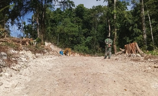 Satgas TMMD ke-122 tuntaskan pembuatan jalan, siap diresmikan Satgas TMMD ke-122 tuntaskan pembuatan jalan, siap diresmikan