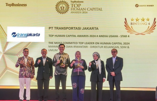 Transjakarta boyong 2 penghargaan Top Human Capital Awards 2024