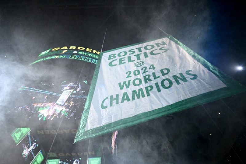 Celtics kibarkan banner juara NBA ke-18 di TD Garden Celtics kibarkan banner juara NBA ke-18 di TD Garden