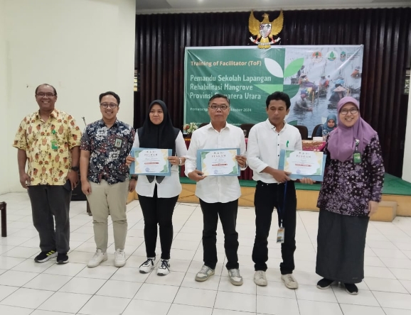 Kementerian LH tutup ToF pemandu sekolah lapangan rehabilitasi mangrove Kementerian LH tutup ToF pemandu sekolah lapangan rehabilitasi mangrove