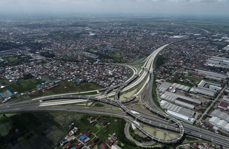 Platform jalan tol INA investasi di Jalan Tol Trans Sumatra Platform jalan tol INA investasi di Jalan Tol Trans Sumatra