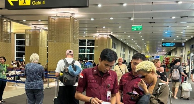 Imigrasi Denpasar Bali usir WNA Uganda buka praktik prostitusi Imigrasi Denpasar Bali usir WNA Uganda buka praktik prostitusi