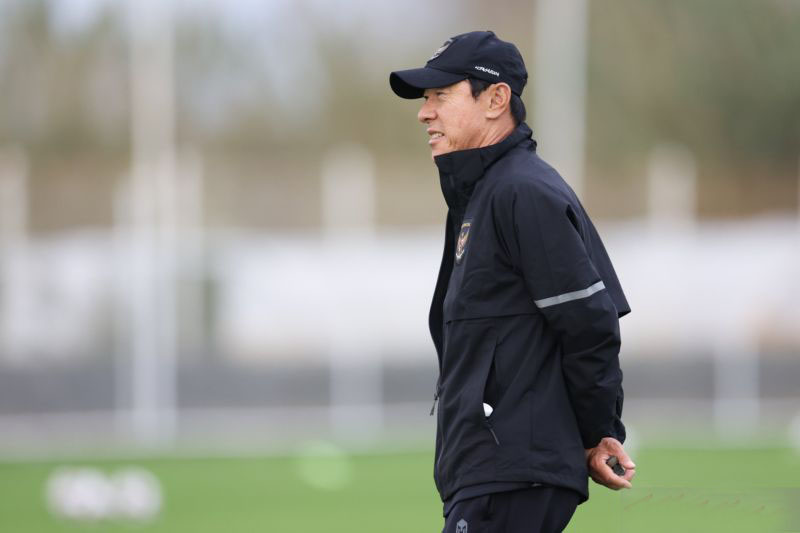 Shin Tae-Yong pimpin latihan perdana Timnas di Tiongkok Shin Tae-Yong pimpin latihan perdana Timnas di Tiongkok