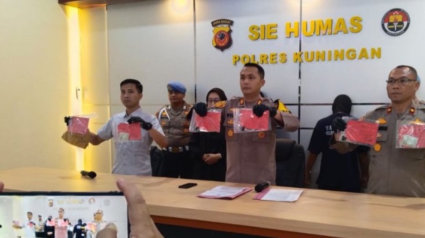 Polres Kuningan tangani kasus pornografi sesama jenis dan inses