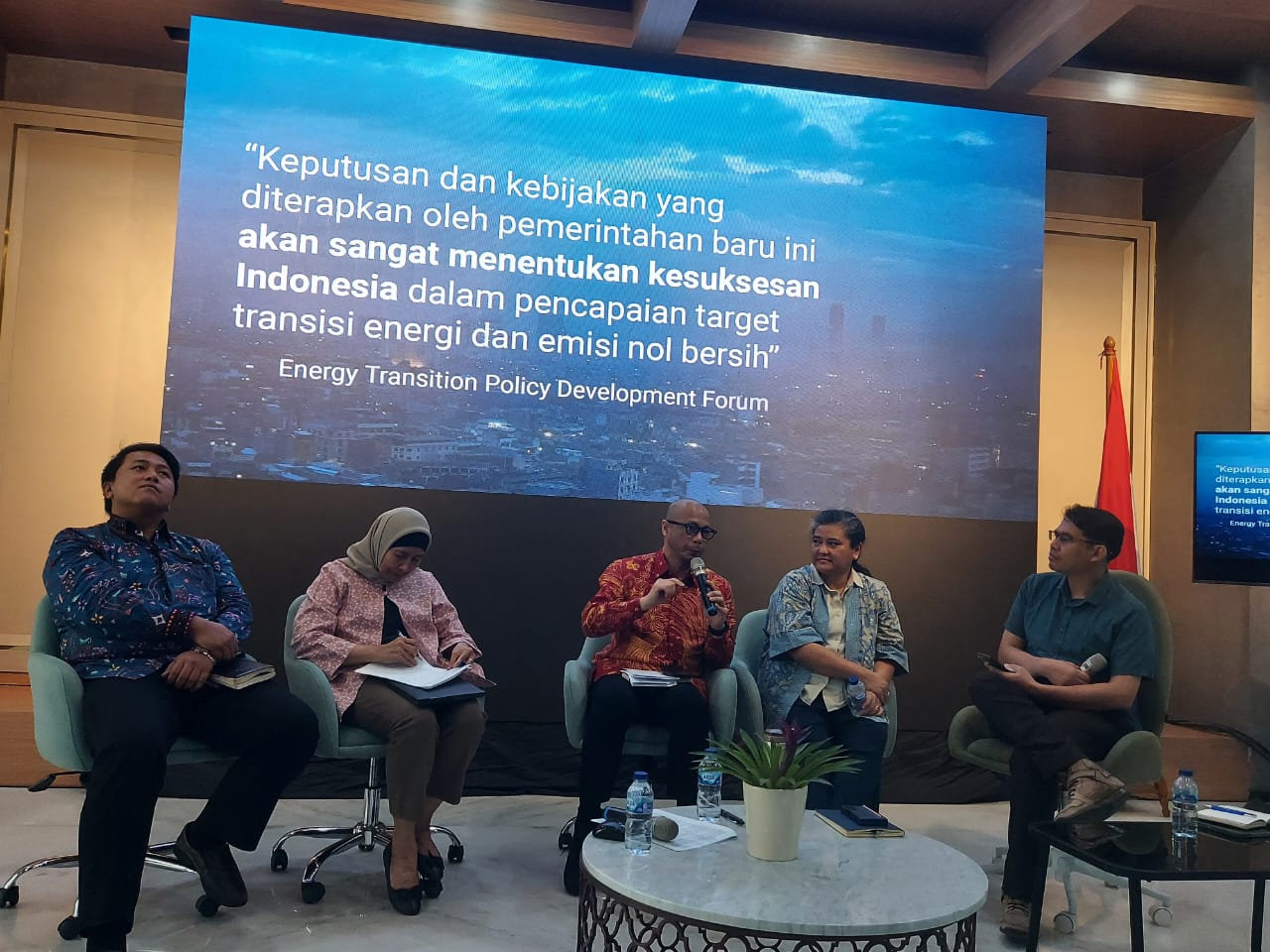 Butuh komitmen kuat Prabowo-Gibran untuk memimpin transisi energi berkeadilan Butuh komitmen kuat Prabowo-Gibran untuk memimpin transisi energi berkeadilan