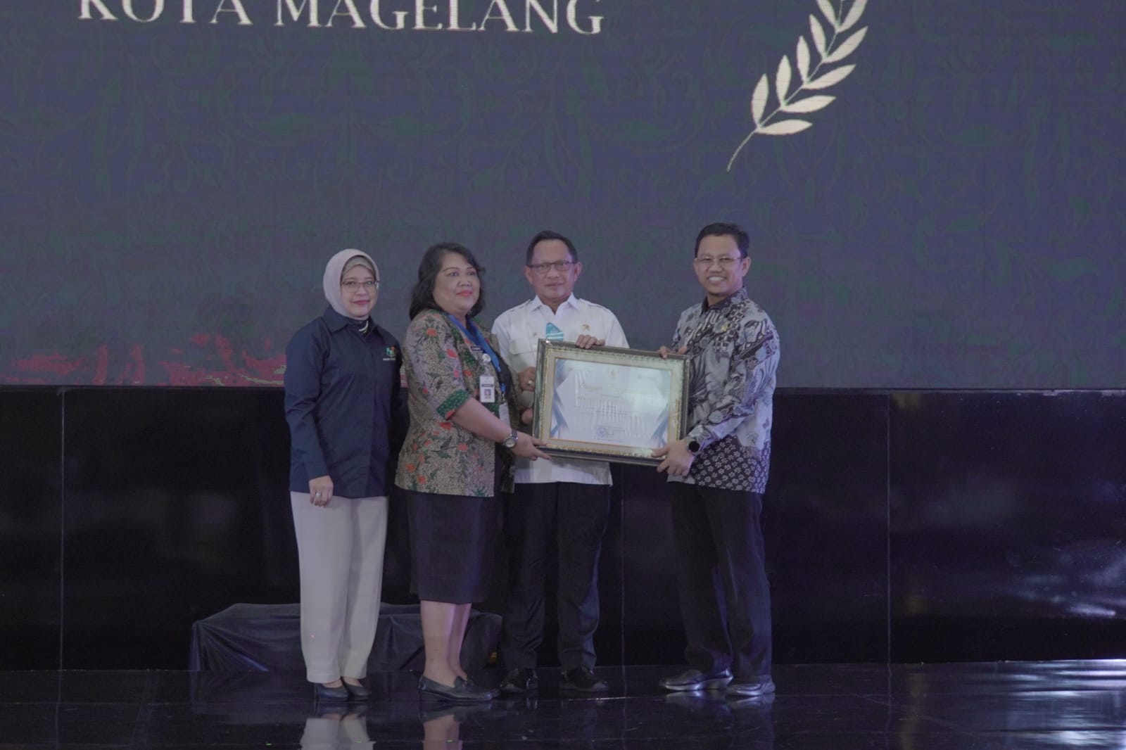 Kota Magelang raih Anugerah Anindhita Wistara Data Terbaik Nasional 2024 Kota Magelang raih Anugerah Anindhita Wistara Data Terbaik Nasional 2024