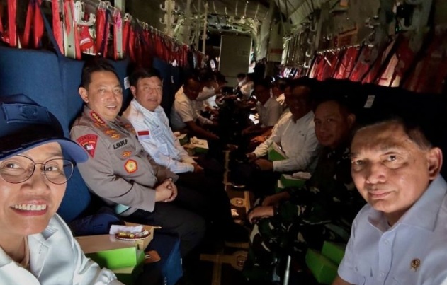 Istana: Menteri dan wamen bertukar pesawat Hercules saat pulang Istana: Menteri dan wamen bertukar pesawat Hercules saat pulang