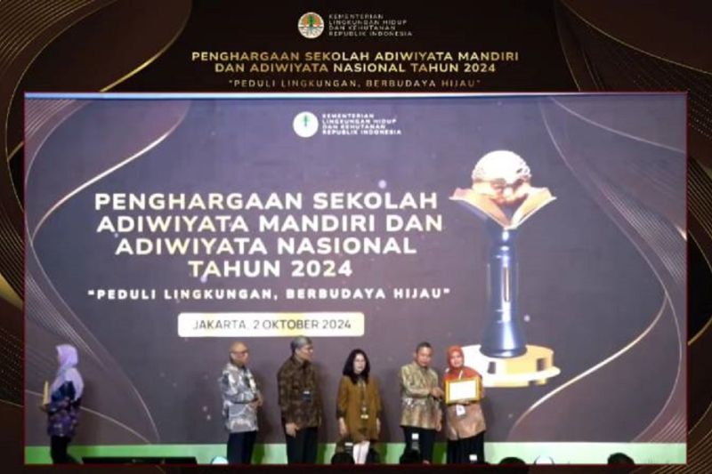 34 sekolah di Kota Tangerang raih penghargaan adiwiyata nasional 34 sekolah di Kota Tangerang raih penghargaan adiwiyata nasional