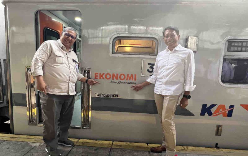 Dirjen Perkeretaapian: Kereta ekonomi di Pasar Senen berasa eksekutif Dirjen Perkeretaapian: Kereta ekonomi di Pasar Senen berasa eksekutif