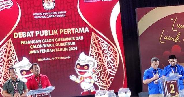 Dua pasangan calon peserta Pilkada Jateng jalani debat perdana Dua pasangan calon peserta Pilkada Jateng jalani debat perdana