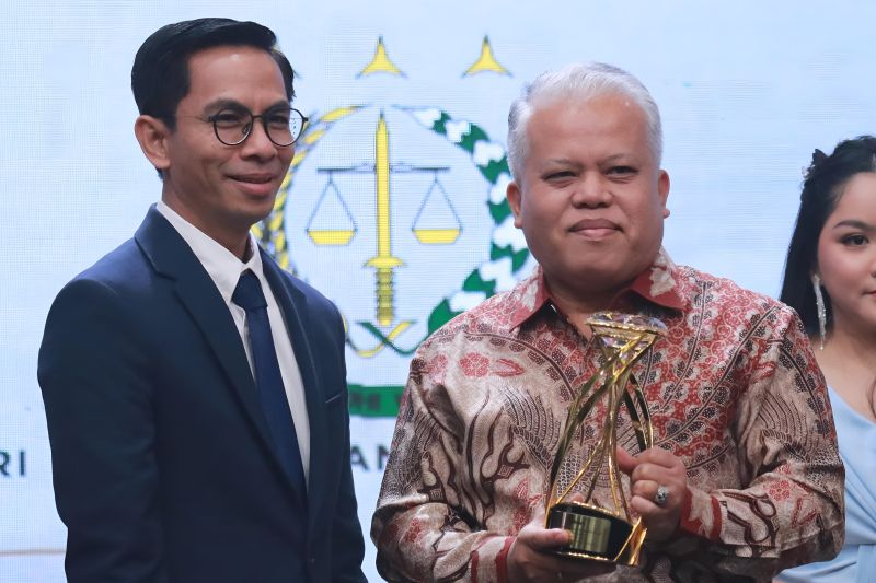 Kejagung raih penghargaan berkat kesuksesan kerja kolaborasi Kejagung raih penghargaan berkat kesuksesan kerja kolaborasi