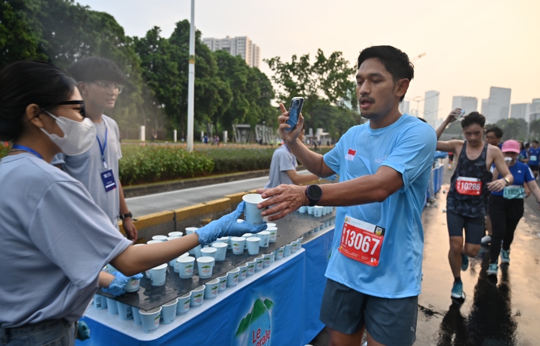 Pemilihan air mineral yang tepat bantu jaga stamina pelari marathon Pemilihan air mineral yang tepat bantu jaga stamina pelari marathon
