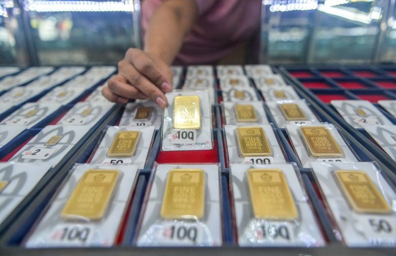 Emas Antam Kamis turun Rp6.000 jadi Rp1,515 juta per gram