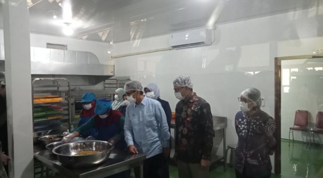 Kemenkes berdayakan ibu ibu lokal siapkan makanan tambahan bergizi Kemenkes berdayakan ibu ibu lokal siapkan makanan tambahan bergizi
