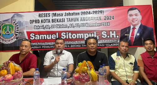 12 titik rawan banjir dan jalan rusak di Bekasi Timur dan Selatan butuh perhatian serius 12 titik rawan banjir dan jalan rusak di Bekasi Timur dan Selatan butuh perhatian serius