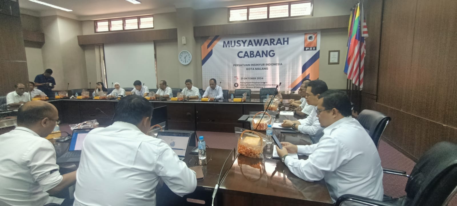 Dekan FT UB terpilih jadi Ketua PII Kota Malang Dekan FT UB terpilih jadi Ketua PII Kota Malang