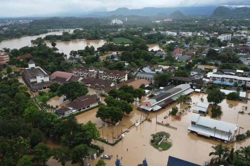 Lebih dari 30.000 keluarga terdampak banjir di Thailand Lebih dari 30.000 keluarga terdampak banjir di Thailand