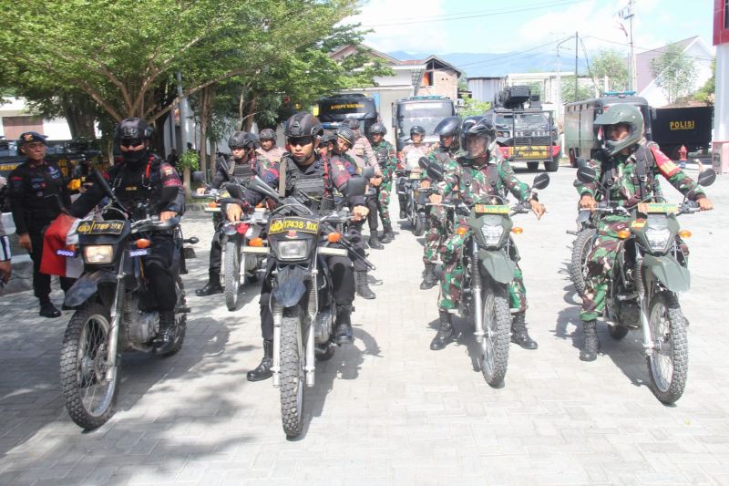 TNI-Polri gelar patroli jelang pelantikan Presiden-Wapres Terpilih TNI-Polri gelar patroli jelang pelantikan Presiden-Wapres Terpilih