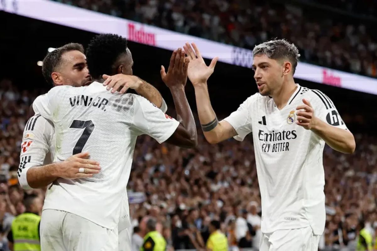 Real Madrid menang 2-0 atas Villarreal, samai poin dengan Barcelona