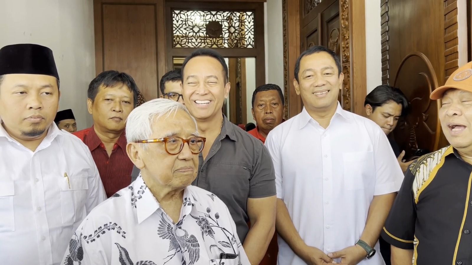 Cucu pendiri NU tegaskan unsur hijau dan merah melebur menangkan Andika-Hendi Cucu pendiri NU tegaskan unsur hijau dan merah melebur menangkan Andika-Hendi