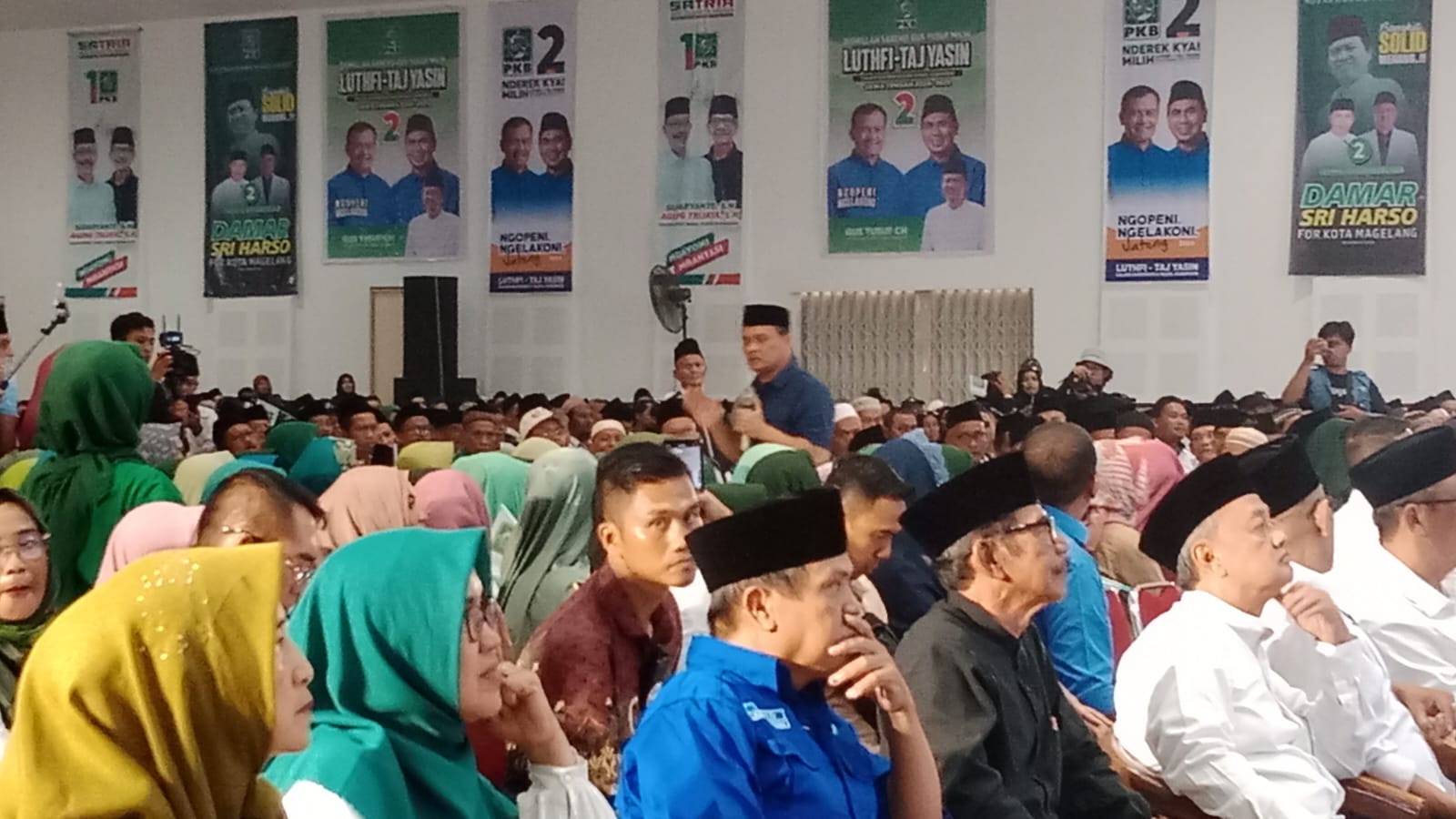 Cagub Lutfi hadiri konsolidasi PKB Kota dan Kabupaten Magelang Cagub Lutfi hadiri konsolidasi PKB Kota dan Kabupaten Magelang