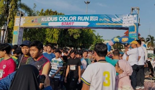 Ajak warga sambut Pilkada, Polres Kudus gelar Colour Run Festival 2024 Ajak warga sambut Pilkada, Polres Kudus gelar Colour Run Festival 2024