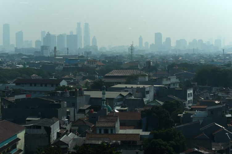 Kualitas udara Jakarta masuk 10 besar terburuk di dunia Kualitas udara Jakarta masuk 10 besar terburuk di dunia