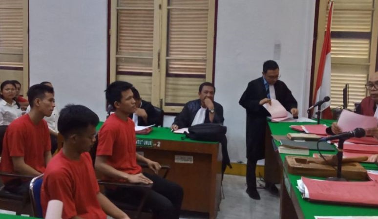 Jaksa tuntut 12 tahun penjara terdakwa tiga geng motor pembunuhan