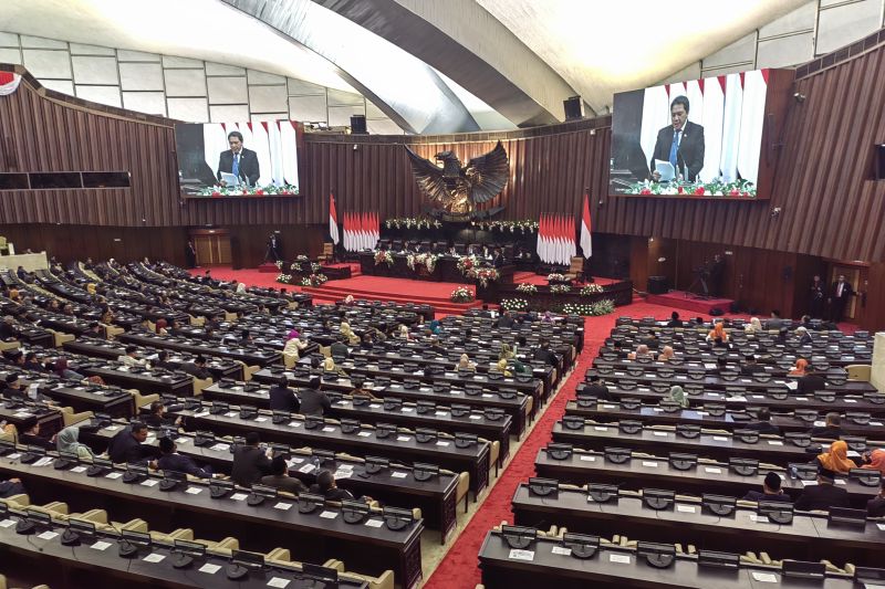Sidang Paripurna MPR Akhir 2019–2024 setujui dua rancangan putusan