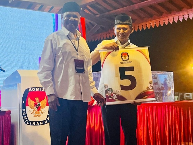 Paslon Alpius-Giri ajak semua jaga persatuan dan kesatauan di Kabupaten Jayapura Paslon Alpius-Giri ajak semua jaga persatuan dan kesatauan di Kabupaten Jayapura