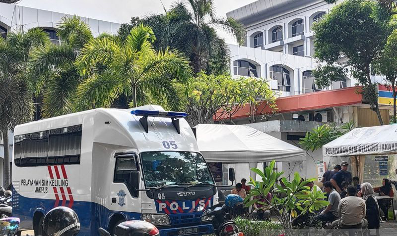 Layanan SIM keliling tersedia di lima lokasi DKI Jakarta Layanan SIM keliling tersedia di lima lokasi DKI Jakarta