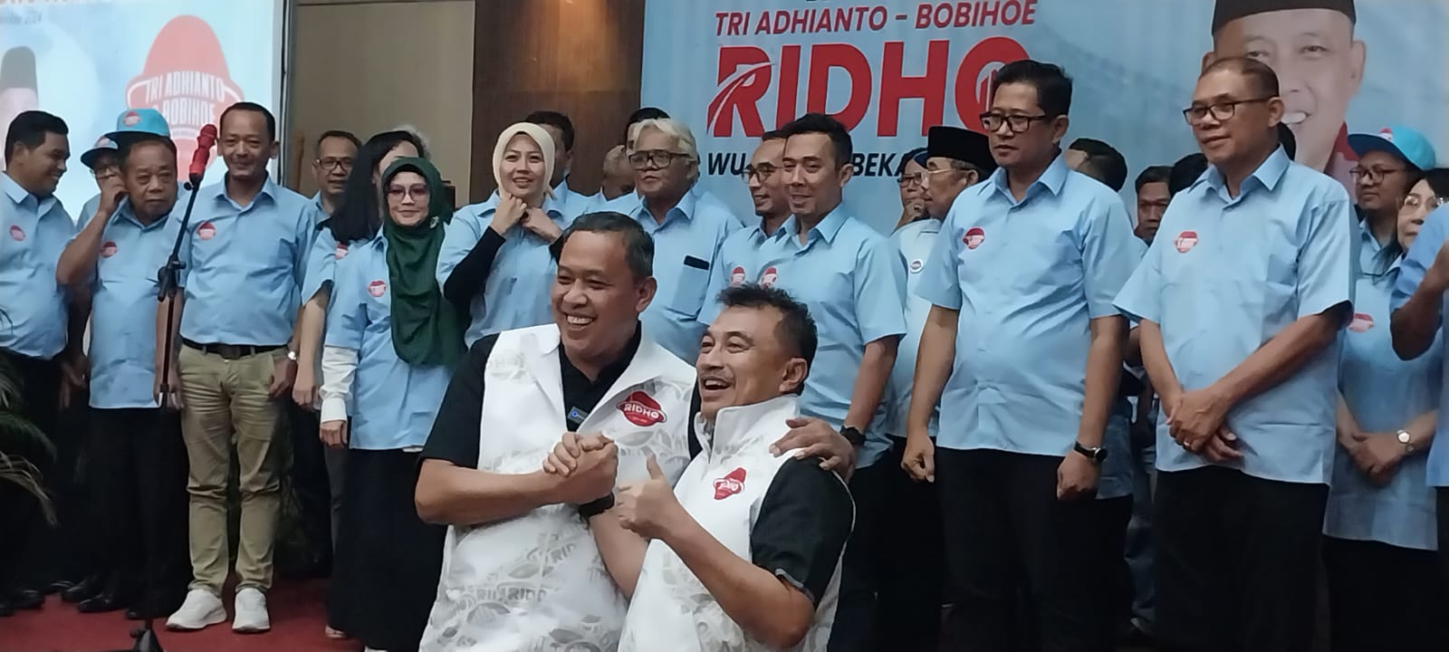 Tim pemenangan paslon Calon Wali Kota Bekasi resmi dilantik