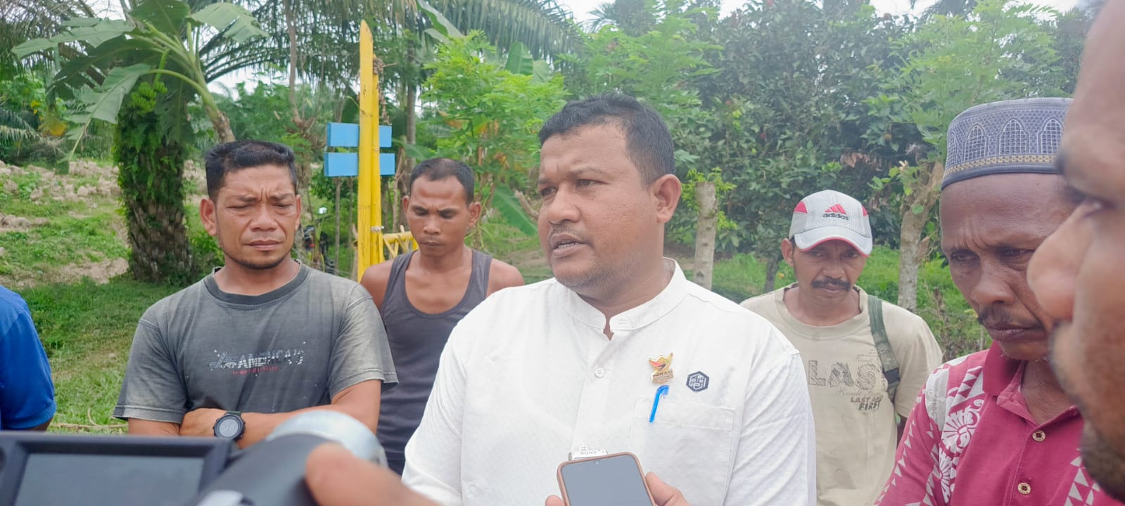 Warga Paya Bakong protes pembukaan replanting pabrik kelapa sawit Warga Paya Bakong protes pembukaan replanting pabrik kelapa sawit