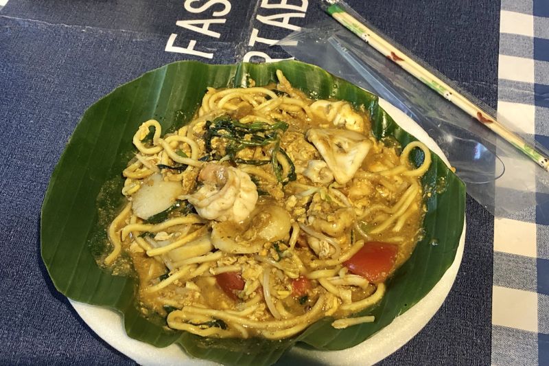Sepiring Mie Kangkung Belacan, buatmu tak kan lupakan Medan Sepiring Mie Kangkung Belacan, buatmu tak kan lupakan Medan