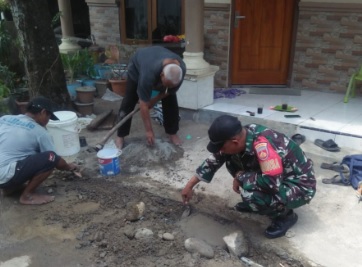 TNI AD Manunggal Air, rumah warga Desa Ciomas dipasang pipa air bersih TNI AD Manunggal Air, rumah warga Desa Ciomas dipasang pipa air bersih