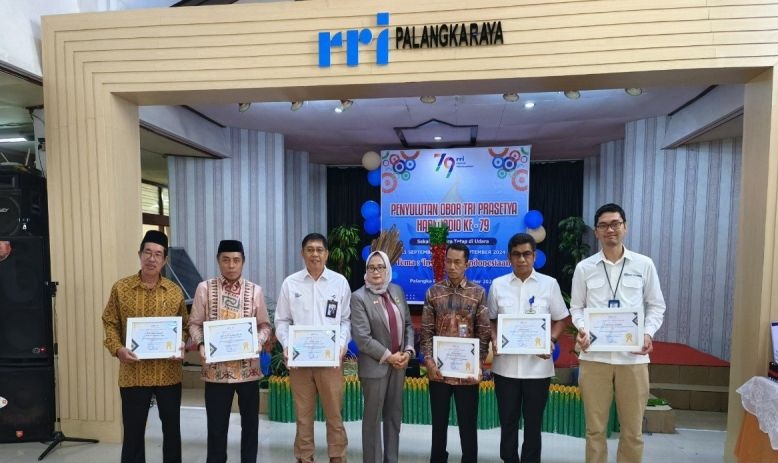 RRI dukung sukses pembangunan Kalteng dengan sebaran informasi pelosok RRI dukung sukses pembangunan Kalteng dengan sebaran informasi pelosok