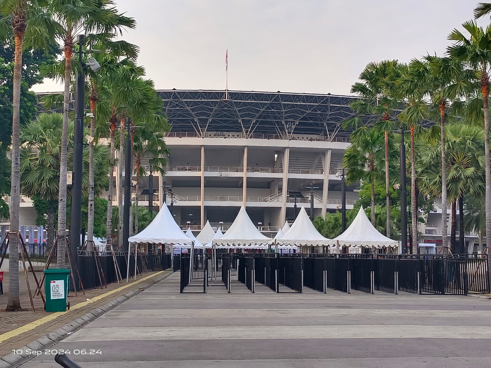 Menanti hasil laga Indonesia vs Australia Selasa malam nanti di stadion utama GBK Jakarta Menanti hasil laga Indonesia vs Australia Selasa malam nanti di stadion utama GBK Jakarta